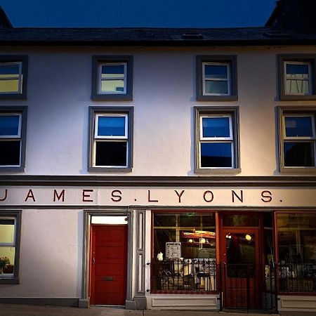 'James Lyons' The Old Main St Ballyhaunis Bagian luar foto